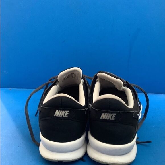 Nike Women In-Season TR 3 Training  Size 10 main image 5